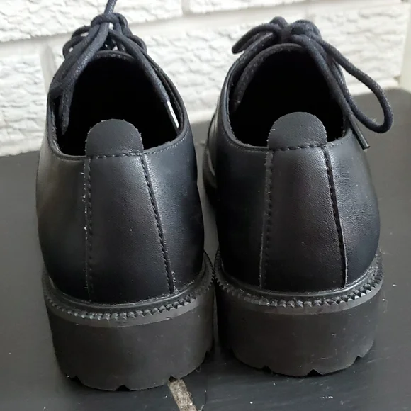 Maddison By Softmoc Classic Black Oxfords Leather Flats Boots Shows Sz 6 Preppy - Picture 7 of 12